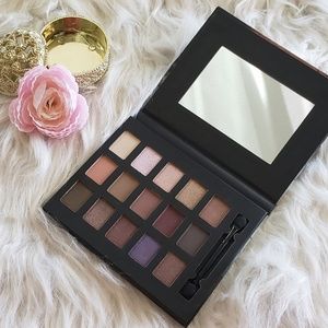 Eyeshadow Palette